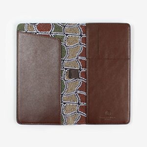 11021_Thomas_Avery_Mayan_Travel_Wallet_Brown_02