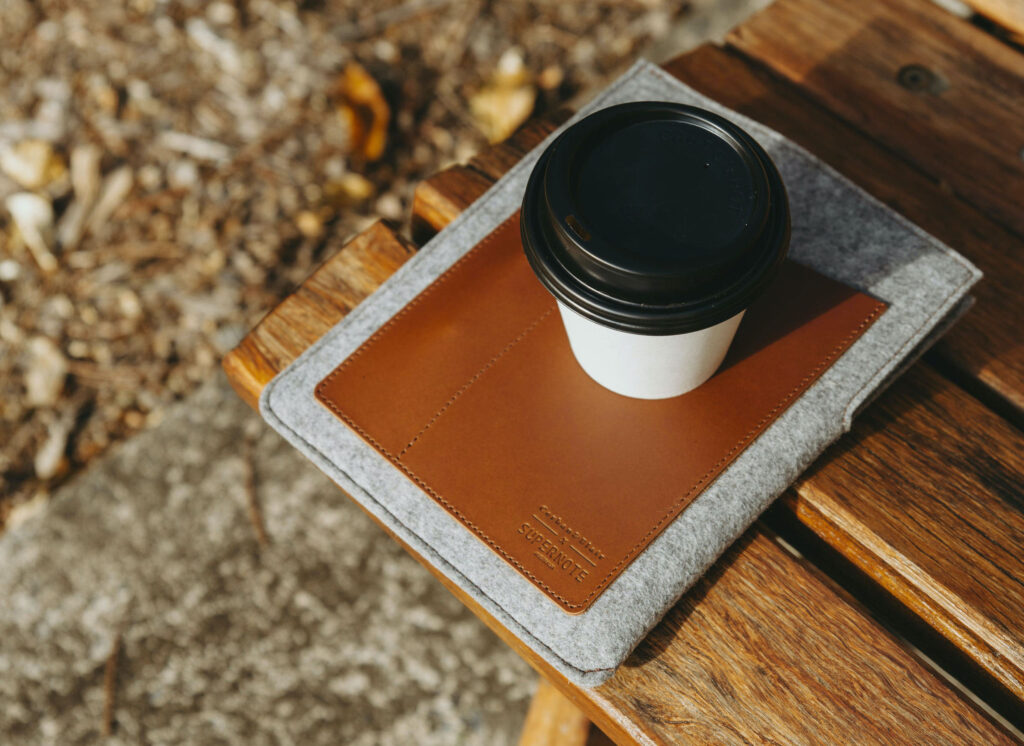 Supernote Manta Sleeve - Corban & Blair Collaboration (Light Grey/ Tan)